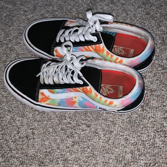 Santa Cruz x Vans - Picture 1 of 3